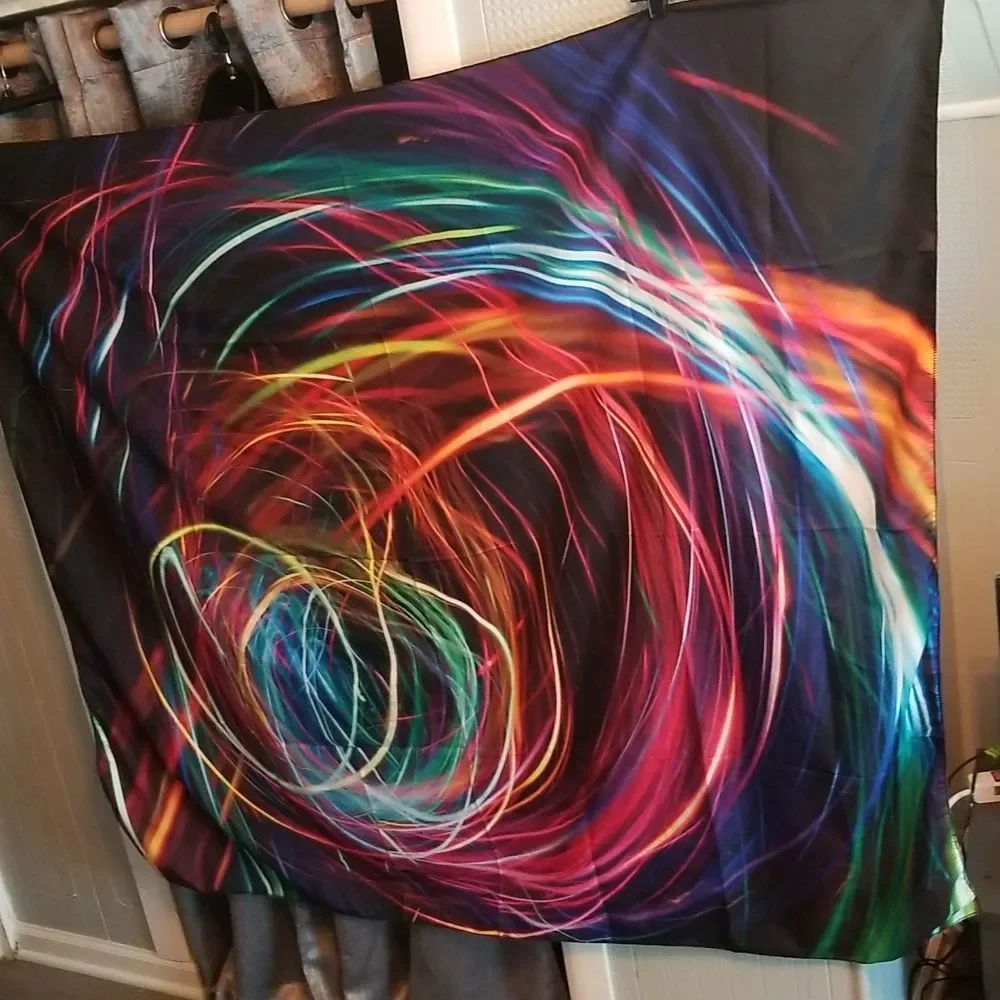 Electrifying Colorful Circle Lines Psychedelic Graphic Tapestry NWOT 50